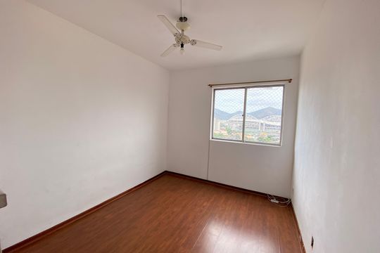 Quarto 1 de apartamento à venda com 2 quartos, 45m² em Todos Os Santos, Rio de Janeiro