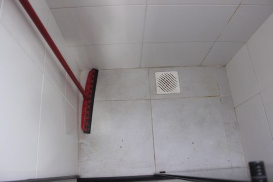 Banheiro Social de apartamento para alugar com 2 quartos, 38m² em Jardim Rosa de Franca, Guarulhos