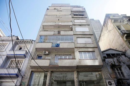 Fachada de apartamento à venda com 3 quartos, 82m² em Centro Histórico, Porto Alegre