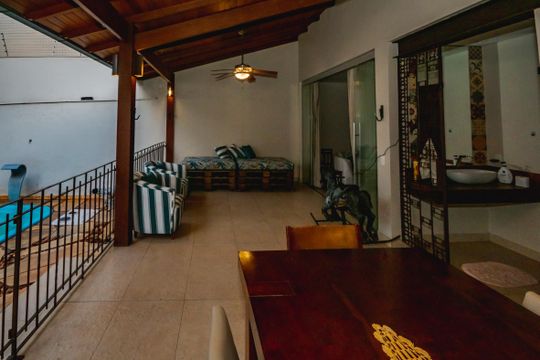 Área comum de casa à venda com 3 quartos, 300m² em Santa Rosa, Belo Horizonte