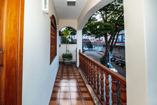 Varanda  de casa à venda com 3 quartos, 300m² em Santa Rosa, Belo Horizonte