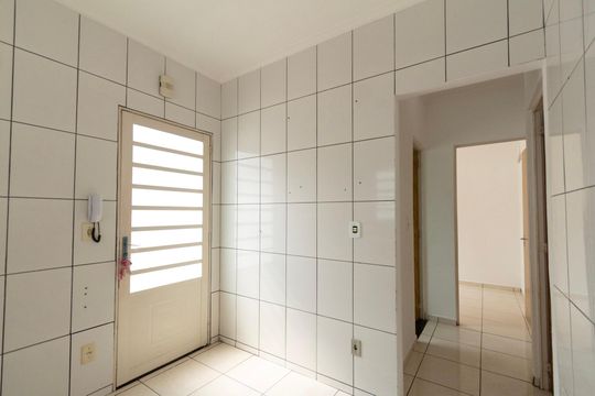 Cozinha de casa de condomínio para alugar com 3 quartos, 130m² em Jardim Residencial Martinez, Sorocaba