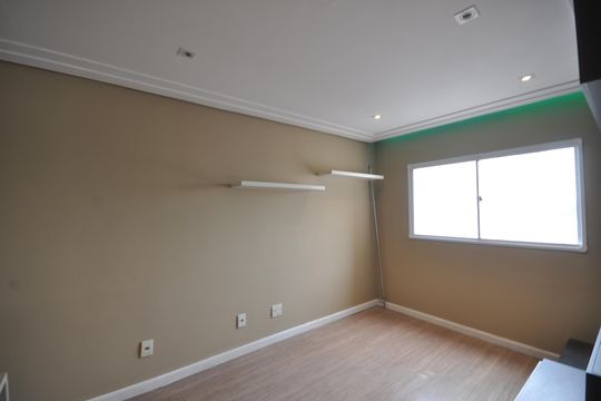 Sala de apartamento à venda com 2 quartos, 45m² em Jardim Modelo, São Paulo