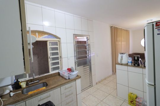 Cozinha de casa à venda com 3 quartos, 276m² em Umuarama, Osasco