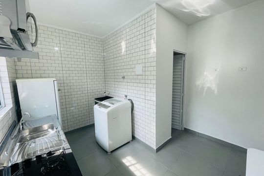 Sala/Cozinha de apartamento para alugar com 1 quarto, 22m² em Vila Operária, Guarulhos