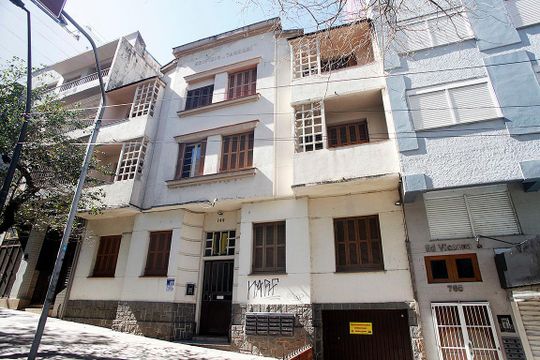 Fachada de apartamento para alugar com 2 quartos, 53m² em Centro Histórico, Porto Alegre