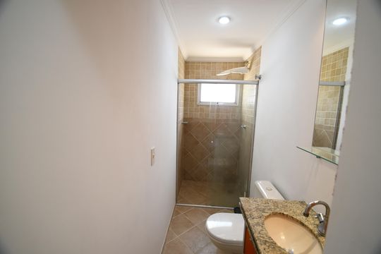 Banheiro de kitnet/studio à venda com 1 quarto, 32m² em Botafogo, Campinas