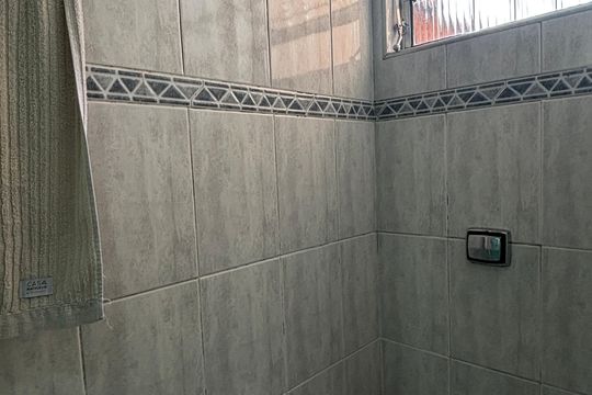 Banheiro de casa à venda com 4 quartos, 220m² em Vl Fco Matarazzo, Santo André