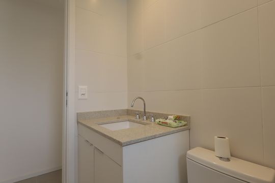 Banheiro Social de apartamento para alugar com 2 quartos, 86m² em Jardim Caboré, São Paulo