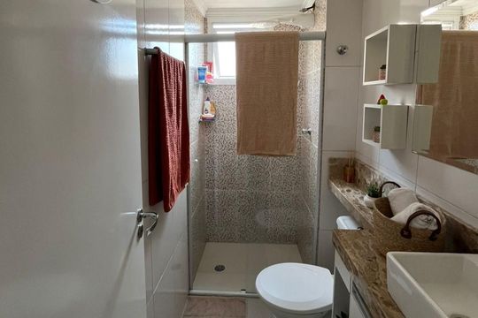 Banheiro  de apartamento à venda com 2 quartos, 50m² em Vila João Ramalho, São Paulo