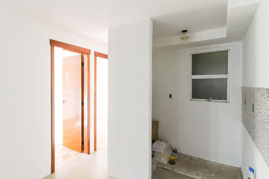 Cozinha de apartamento para alugar com 2 quartos, 46m² em Olaria, Canoas