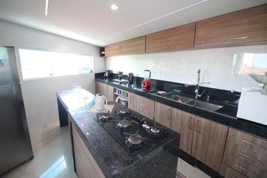 Cozinha de apartamento à venda com 4 quartos, 400m² em Conjunto Agua Branca, Contagem