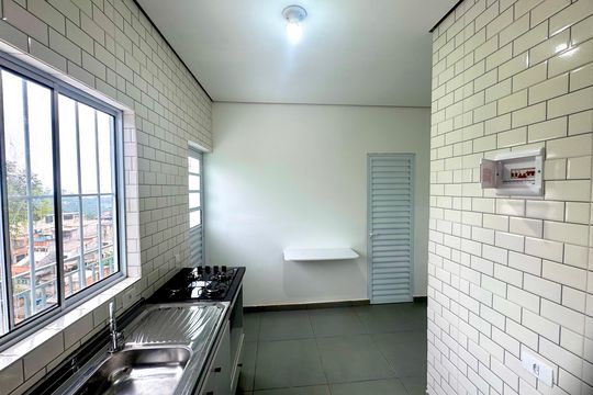 Sala/Cozinha de apartamento para alugar com 1 quarto, 22m² em Portal dos Gramados, Guarulhos