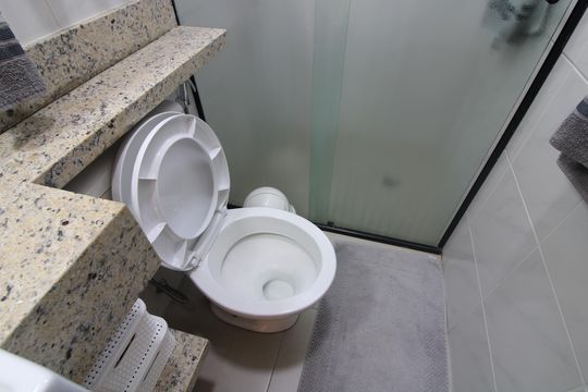 Banheiro de apartamento à venda com 2 quartos, 58m² em Vila Ré, São Paulo