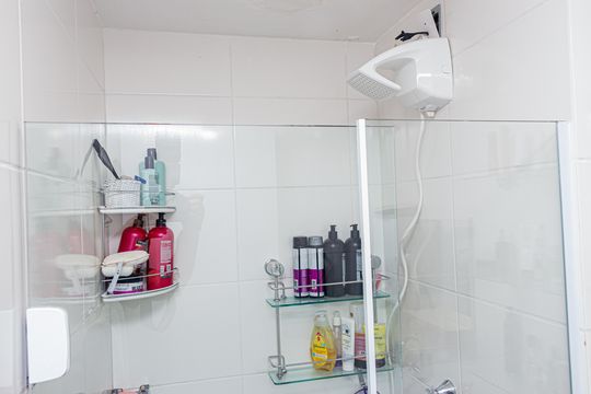 Banheiro Social de apartamento à venda com 2 quartos, 38m² em Jardim Prudência, São Paulo