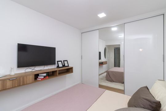 Quarto 1 de apartamento para alugar com 2 quartos, 51m² em Vila Ré, São Paulo