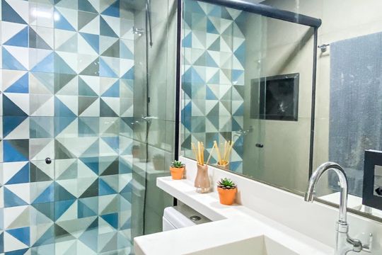 Banheiro  de apartamento à venda com 2 quartos, 51m² em Vila Ré, São Paulo