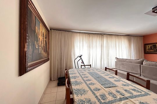 Casa à venda com 4 quartos, 253m² em Jardim Monjolo, São Paulo