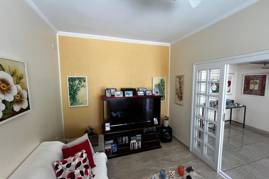 Sala de TV de casa à venda com 3 quartos, 148m² em Lauzane Paulista, São Paulo
