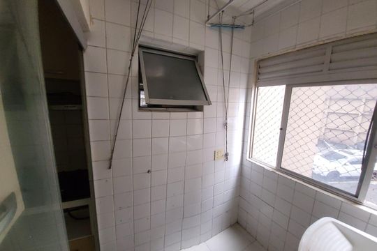 Área de Serviço de apartamento para alugar com 2 quartos, 45m² em Jardim Miriam, São Paulo