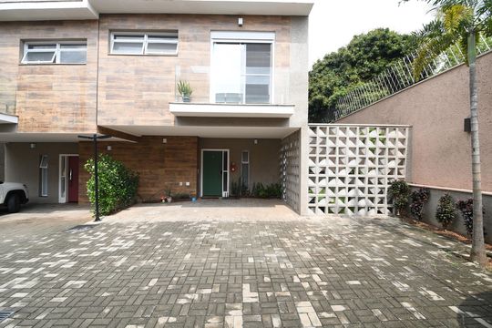 Fachada de casa de condomínio à venda com 3 quartos, 280m² em Parque Taquaral, Campinas