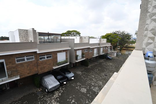 Vista de casa de condomínio à venda com 3 quartos, 280m² em Parque Taquaral, Campinas