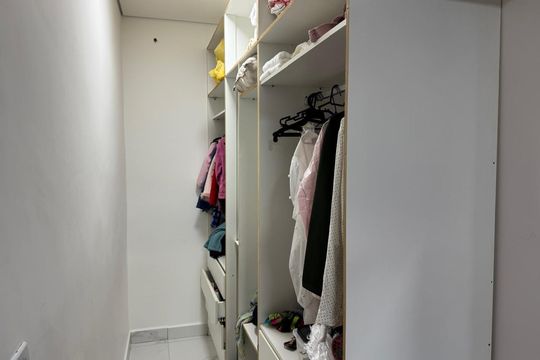 Quarto de casa de condomínio para alugar com 3 quartos, 210m² em Condomínio Village do Gramado, Lagoa Santa