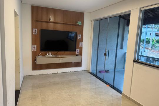 Sala de casa de condomínio para alugar com 3 quartos, 210m² em Condomínio Village do Gramado, Lagoa Santa