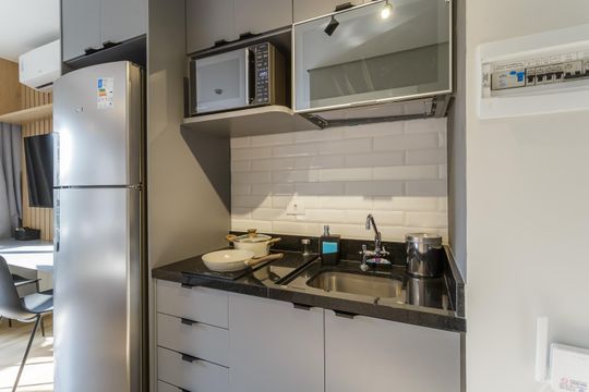 Cozinha de kitnet/studio para alugar com 1 quarto, 27m² em Vila Olímpia, São Paulo