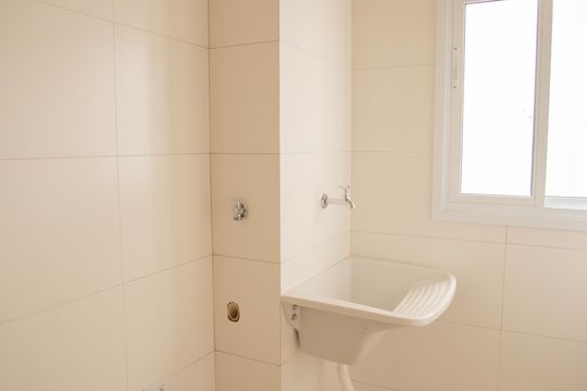 Cozinha e Área de Serviço de apartamento à venda com 2 quartos, 39m² em Vila Baruel, São Paulo