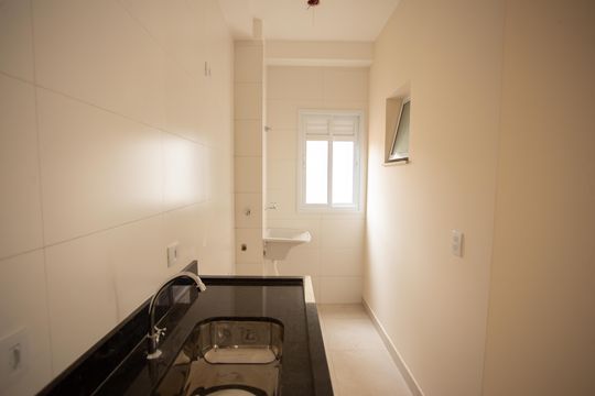 Cozinha e Área de Serviço de apartamento à venda com 2 quartos, 39m² em Vila Baruel, São Paulo