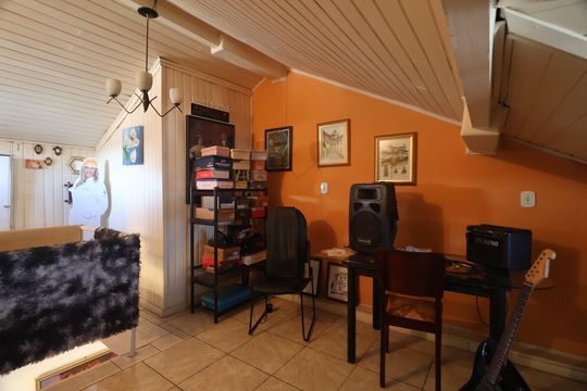 Sótão de casa à venda com 3 quartos, 170m² em Mato Grande, Canoas