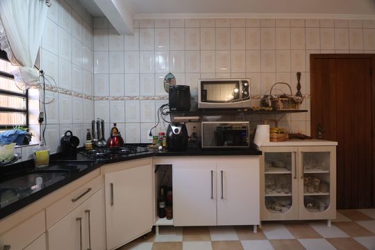 Cozinha de casa à venda com 3 quartos, 170m² em Mato Grande, Canoas