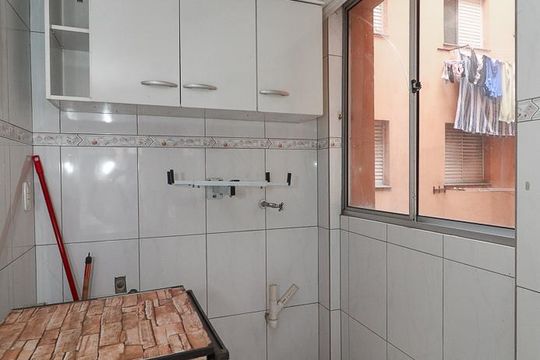 Cozinha de apartamento à venda com 2 quartos, 46m² em Sarandi, Porto Alegre