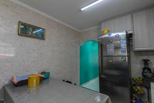 Cozinha de casa à venda com 4 quartos, 250m² em Jardim Ana Rosa, São Paulo