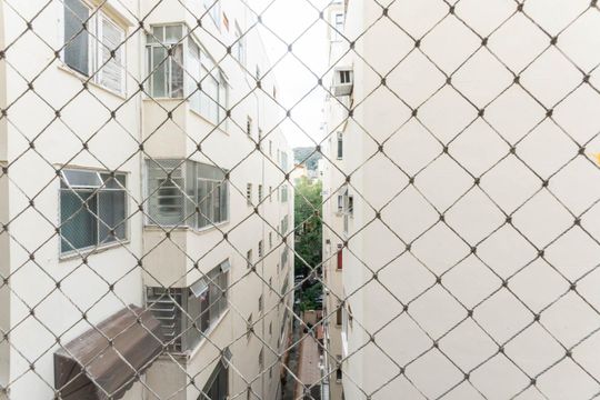 Vista de apartamento à venda com 2 quartos, 68m² em Grajaú, Rio de Janeiro