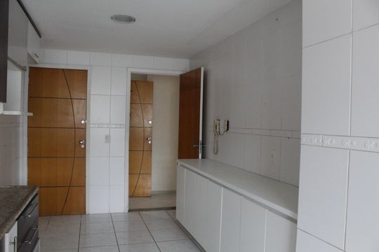 Cozinha de apartamento à venda com 4 quartos, 241m² em Freguesia (jacarepaguá), Rio de Janeiro