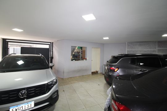 Garagem de casa para alugar com 4 quartos, 520m² em Jardim Franca, São Paulo