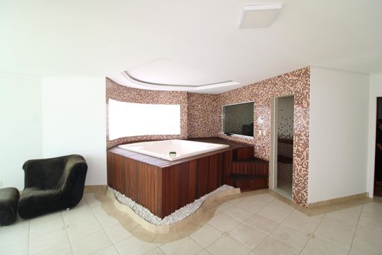 Sauna de casa para alugar com 4 quartos, 520m² em Jardim Franca, São Paulo