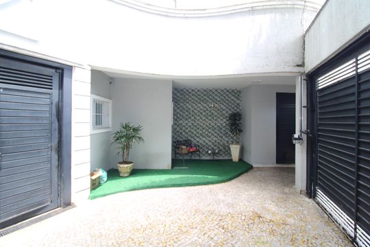 Garagem de casa para alugar com 4 quartos, 520m² em Jardim Franca, São Paulo