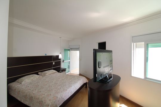 Suite 3 de casa para alugar com 4 quartos, 520m² em Jardim Franca, São Paulo