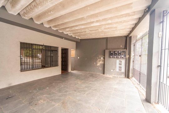 Garagem de casa para alugar com 3 quartos, 180m² em Vila Santo Alberto, Santo André