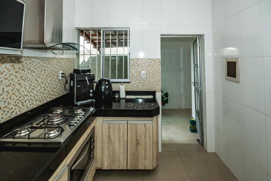 Cozinha de casa à venda com 4 quartos, 300m² em São João Batista, Belo Horizonte