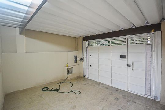 Garagem de casa à venda com 2 quartos, 97m² em Baeta Neves, São Bernardo do Campo
