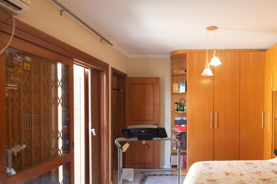 Suite 2 de casa à venda com 6 quartos, 370m² em Cristal, Porto Alegre