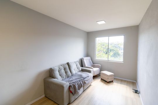 Sala de apartamento à venda com 1 quarto, 120m² em Teresópolis, Porto Alegre
