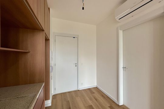 Cozinha de apartamento à venda com 1 quarto, 32m² em Campo Belo, São Paulo
