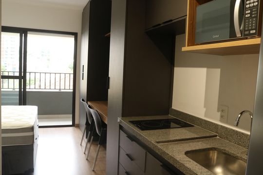 Cozinha de apartamento para alugar com 1 quarto, 27m² em Perdizes, São Paulo