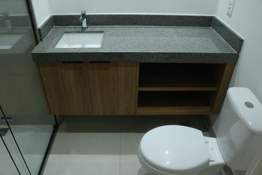 Banheiro Social de apartamento para alugar com 1 quarto, 27m² em Perdizes, São Paulo