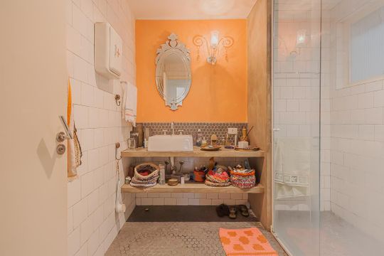 Banheiro Social de apartamento para alugar com 2 quartos, 112m² em Pinheiros, São Paulo